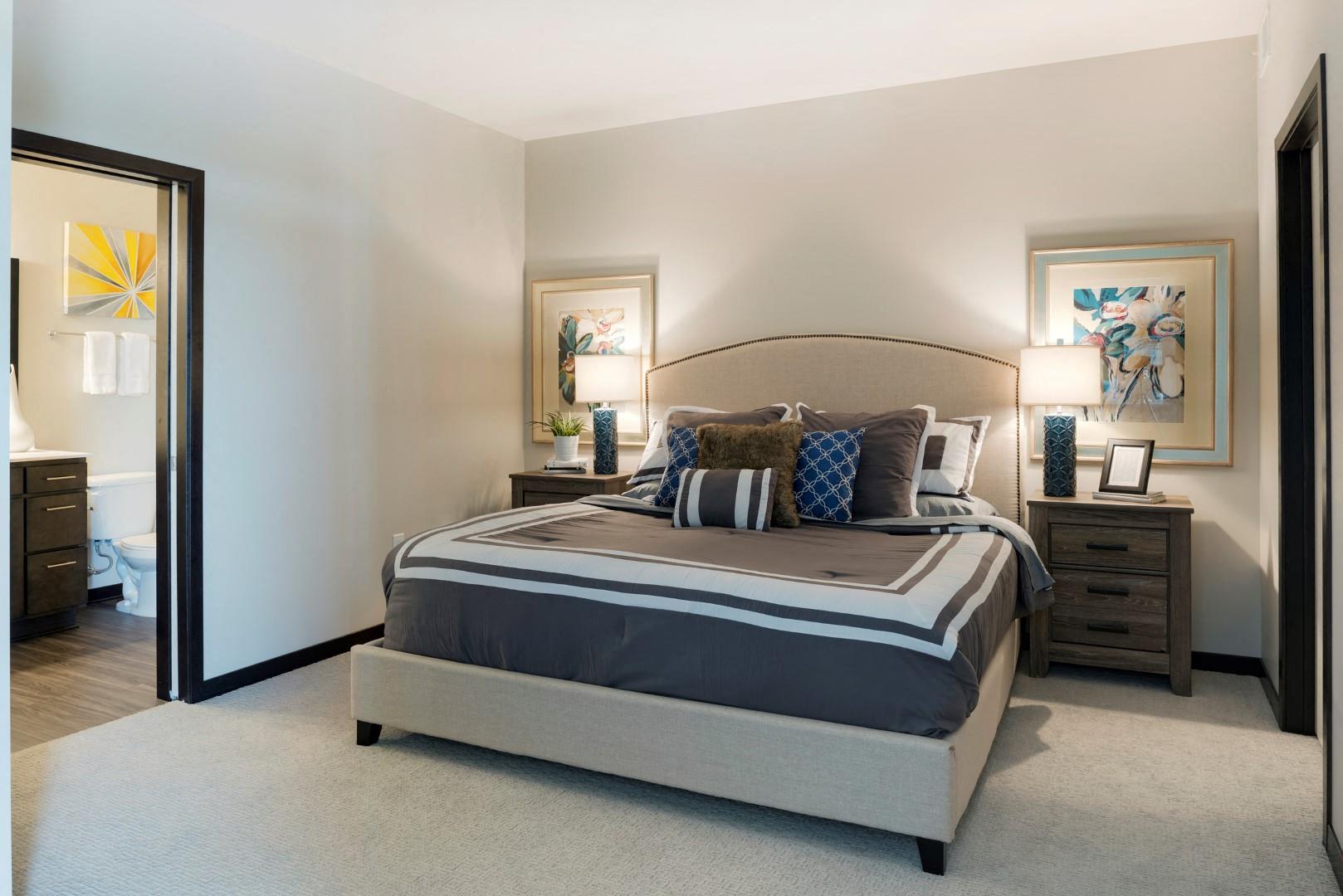 The Shoreham Apartments Image 105