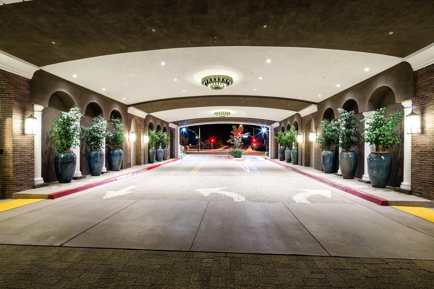 3 Ave_5_Adagio_Auto-Tunnel_Mission Viejo