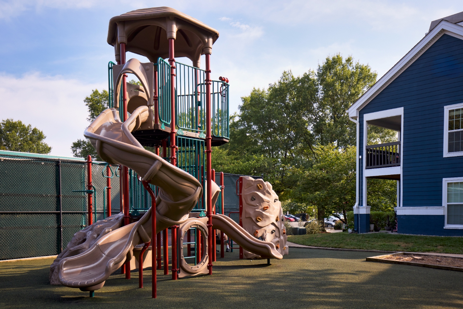 Lakeside Apartments Image 113