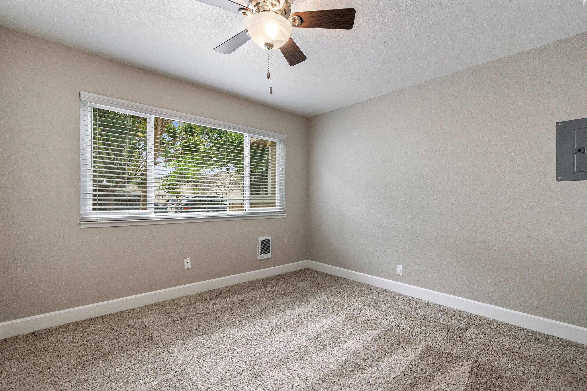 Pentagon Apartments Image 17