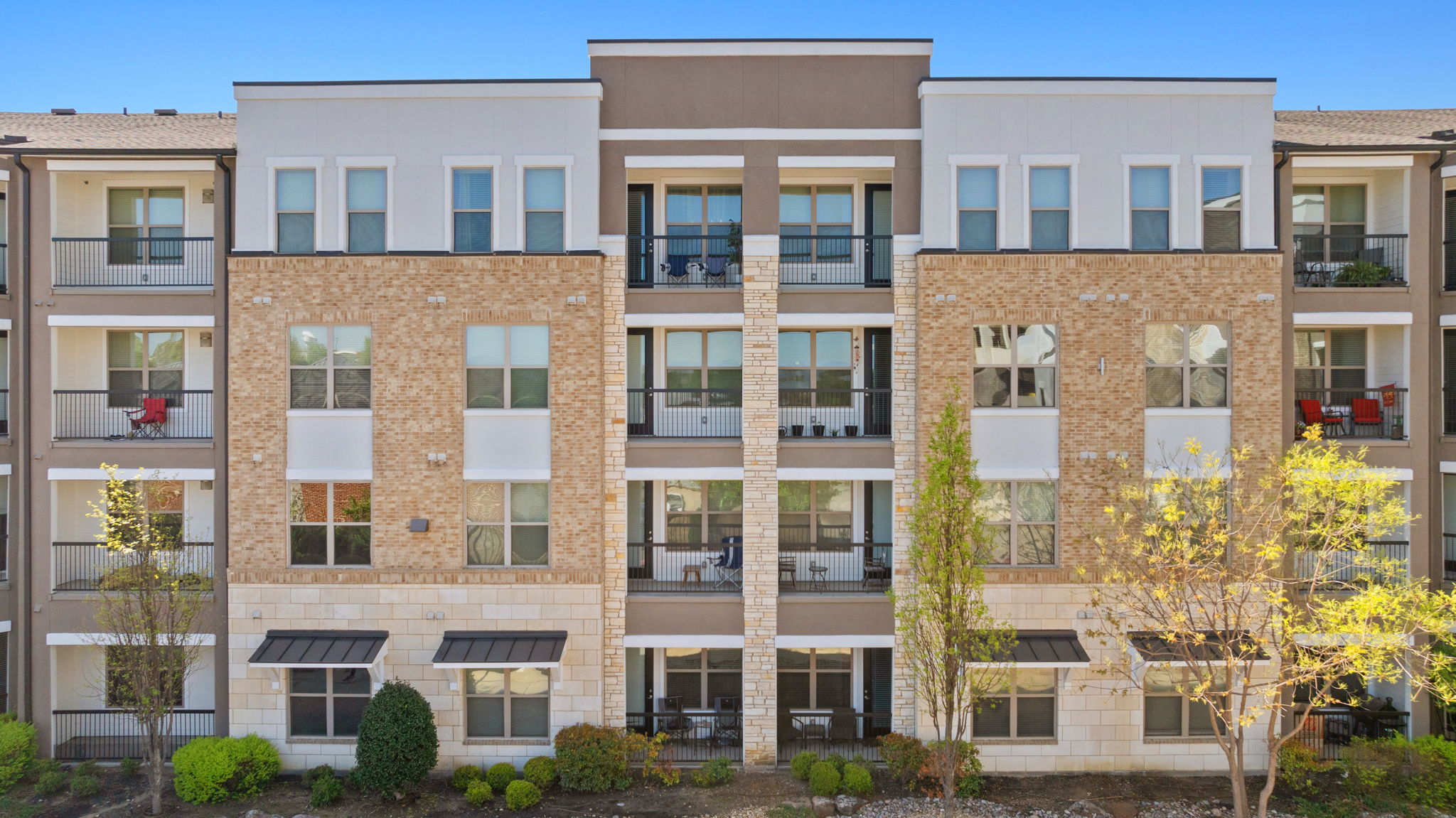 Axis at Watters Creek Image 75
