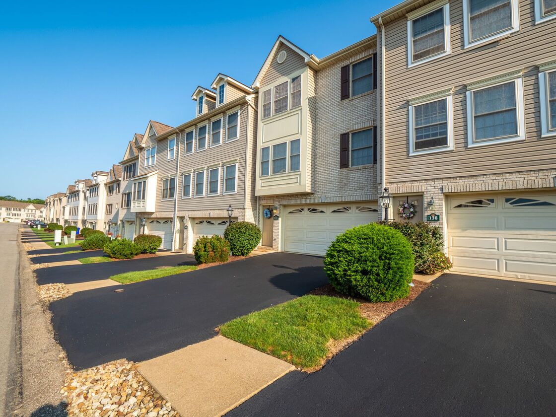 The Estates at Seven Fields Image 3