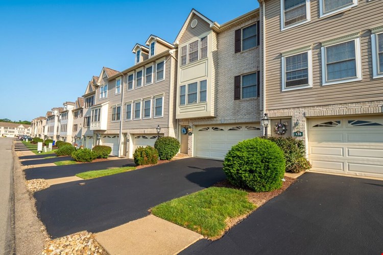 The Estates at Seven Fields Image 3