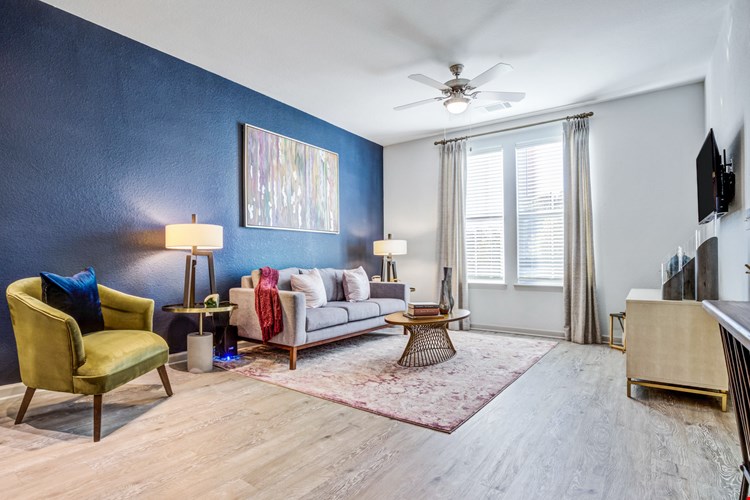 IMT Edgewater Image 3