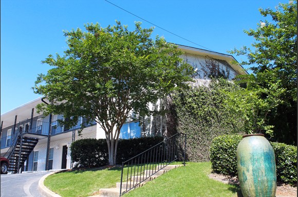 The Murals on Niazuma Image 2