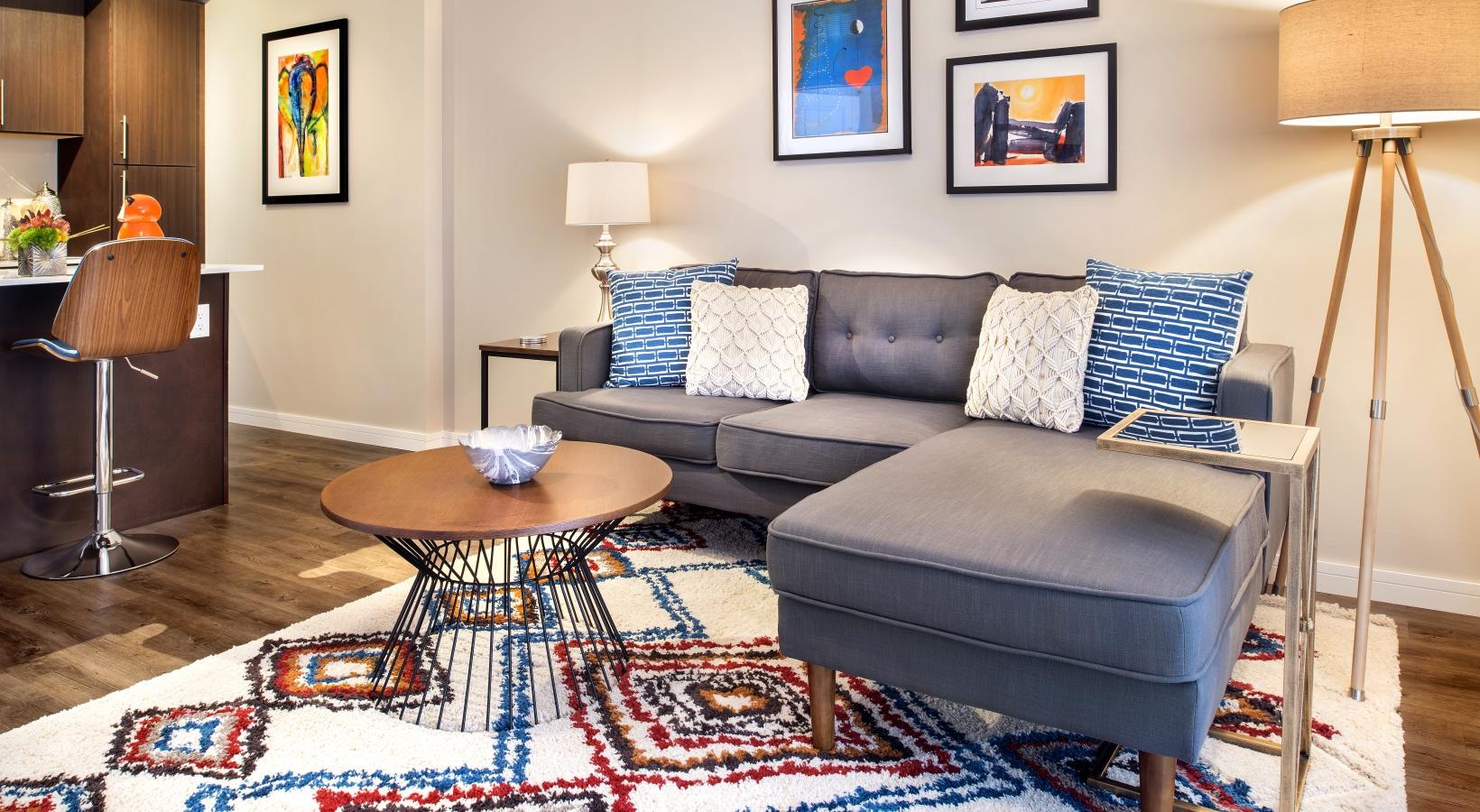 2700 University Image 5