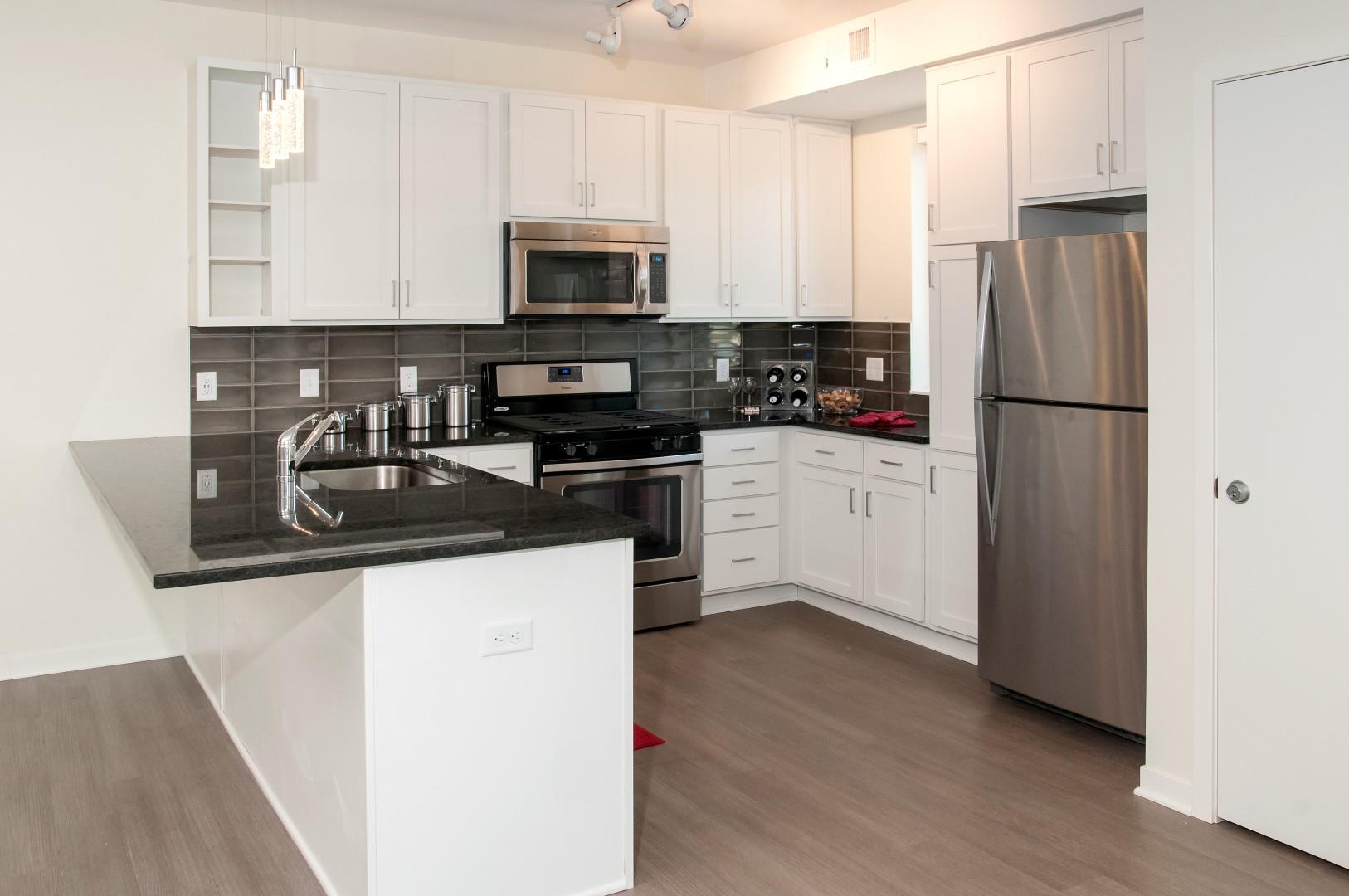 Elements of Linden Hills Image 18