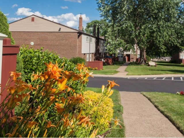 Regency Woods Image 18