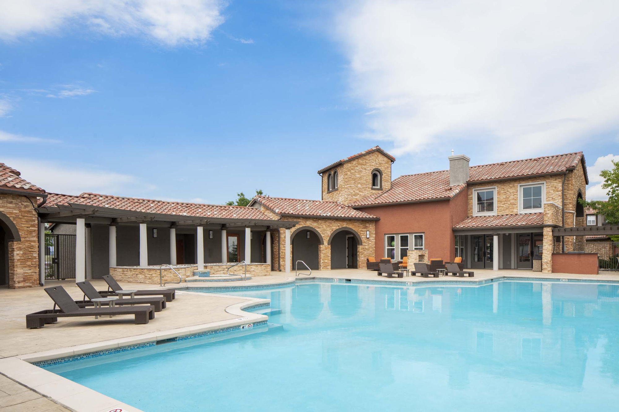 Camden Interlocken Image 22