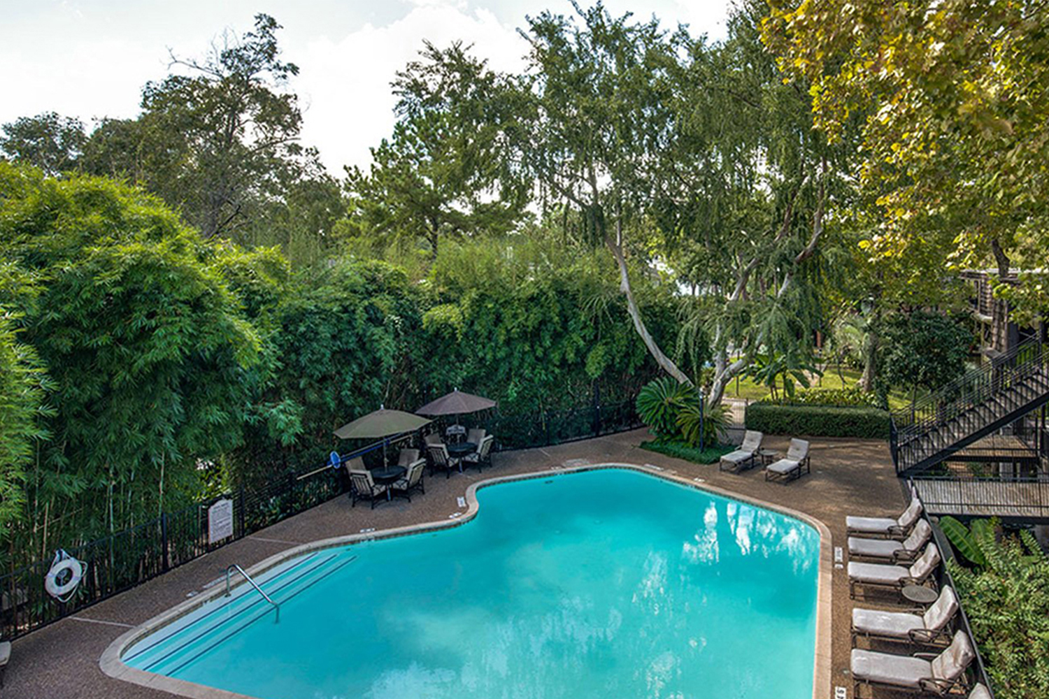 Memorial Creole Image 1