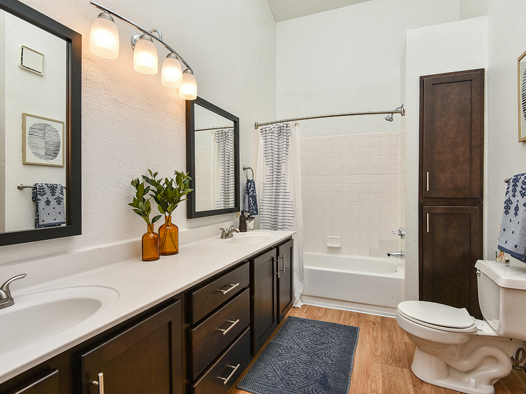 Bass Lake Hills Townhomes Image 3