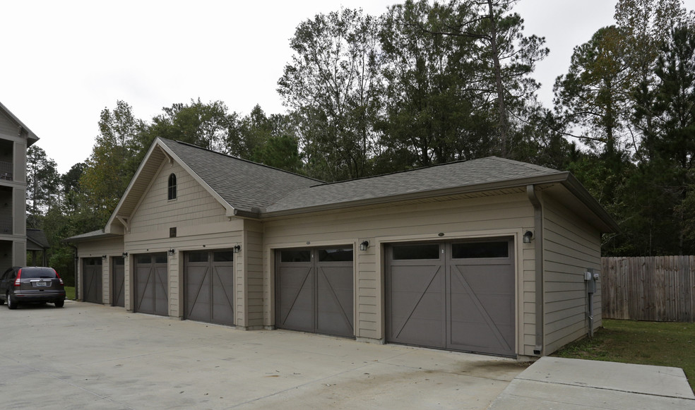 Brookstone Park Apartments Image 9