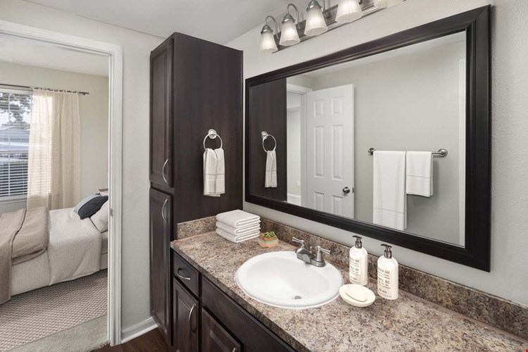 Camden Centreport Image 16