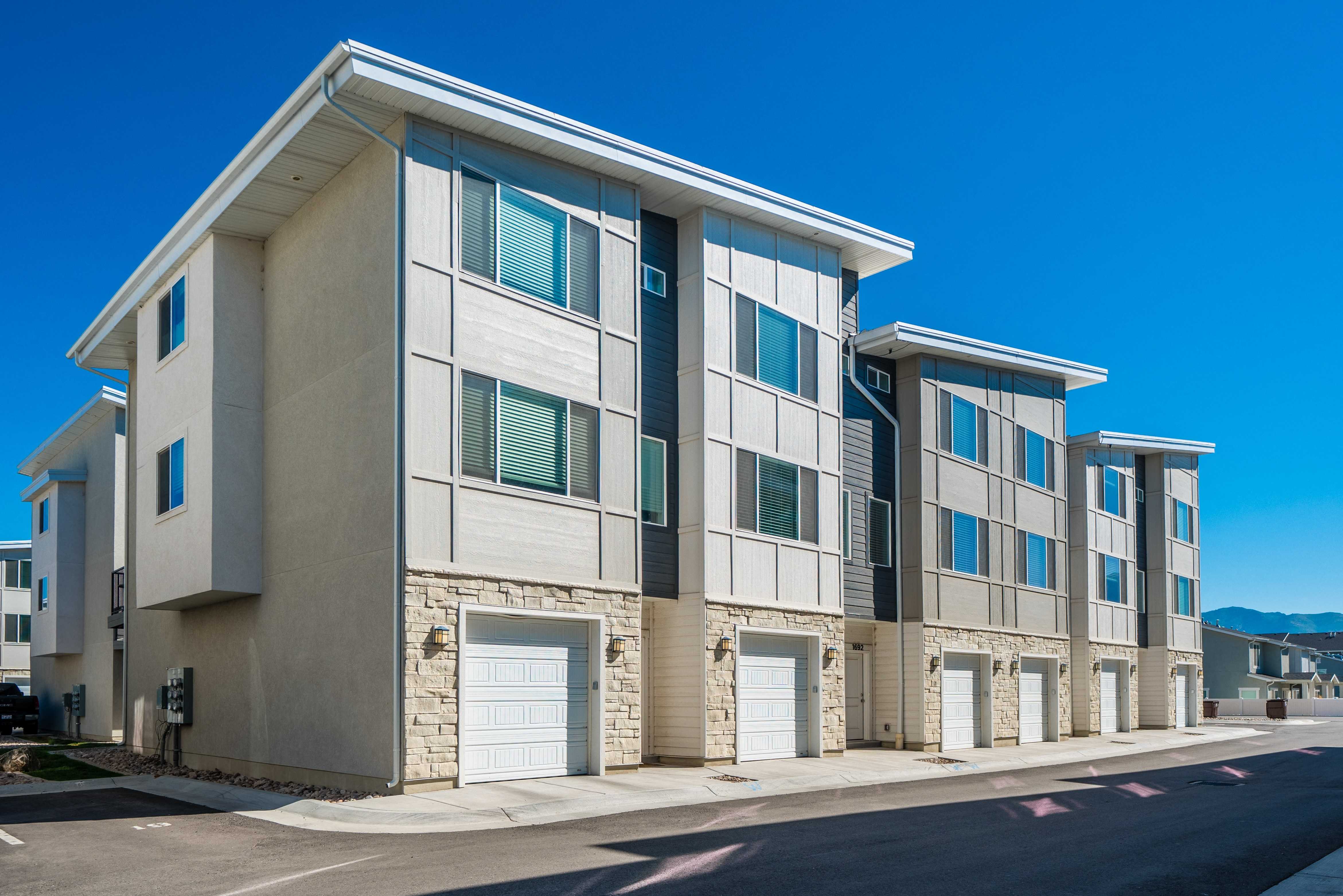 Riverwalk Townhomes Image 24