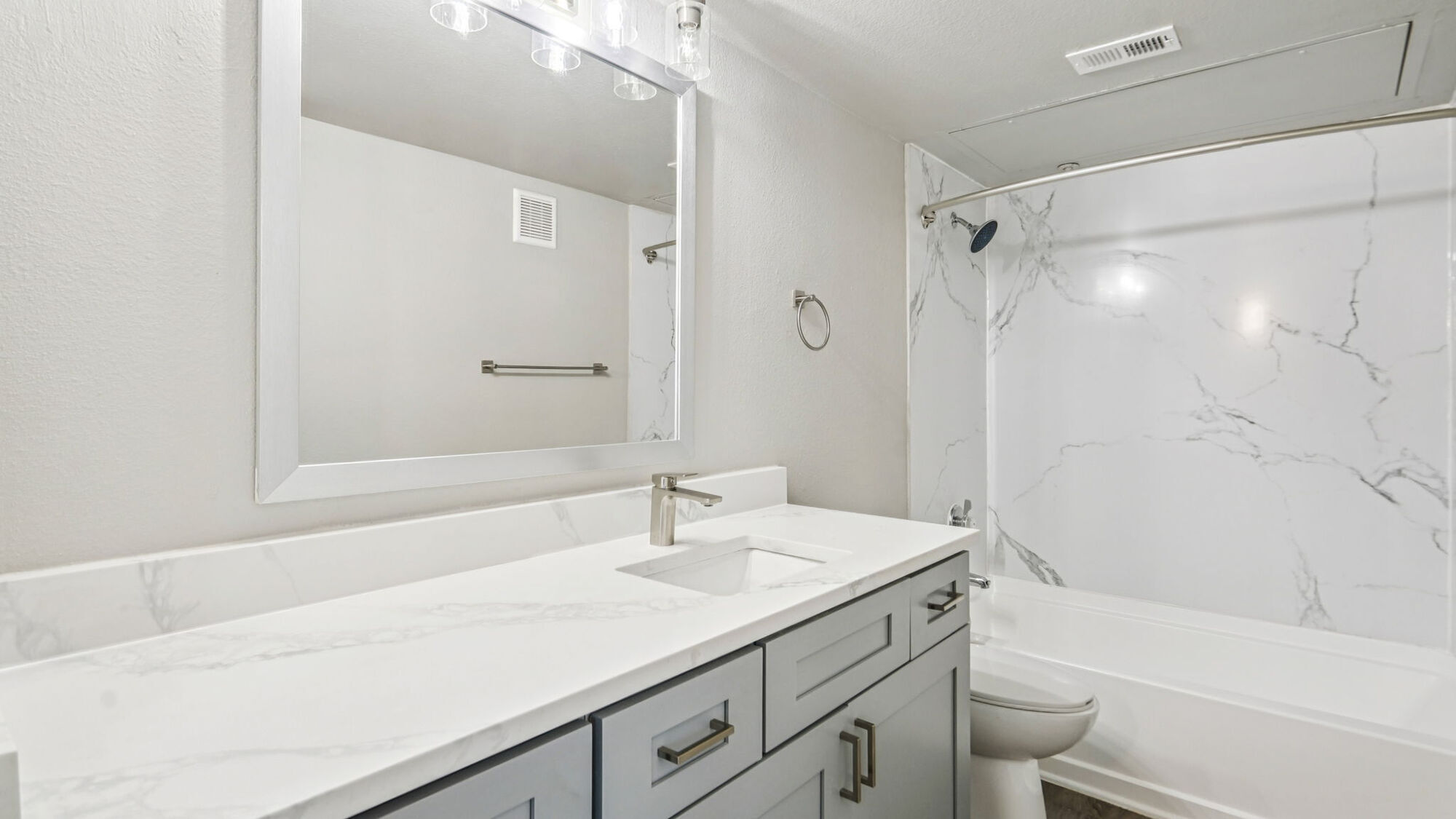 Larkin Apartment Homes Image 114