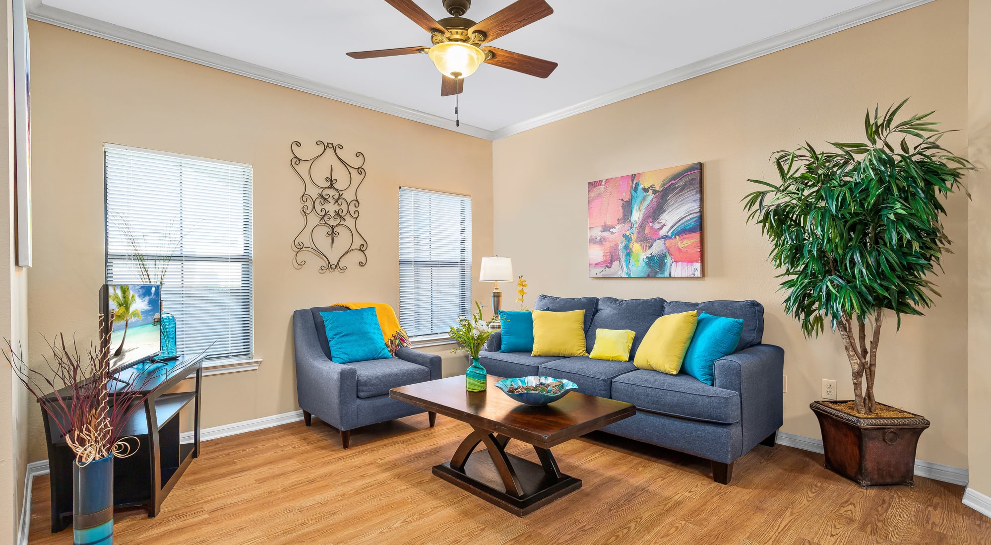 Villas At Medical Center Image 5