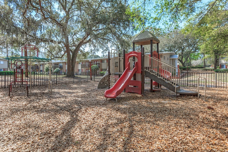 The Lakeside Nest Image 6