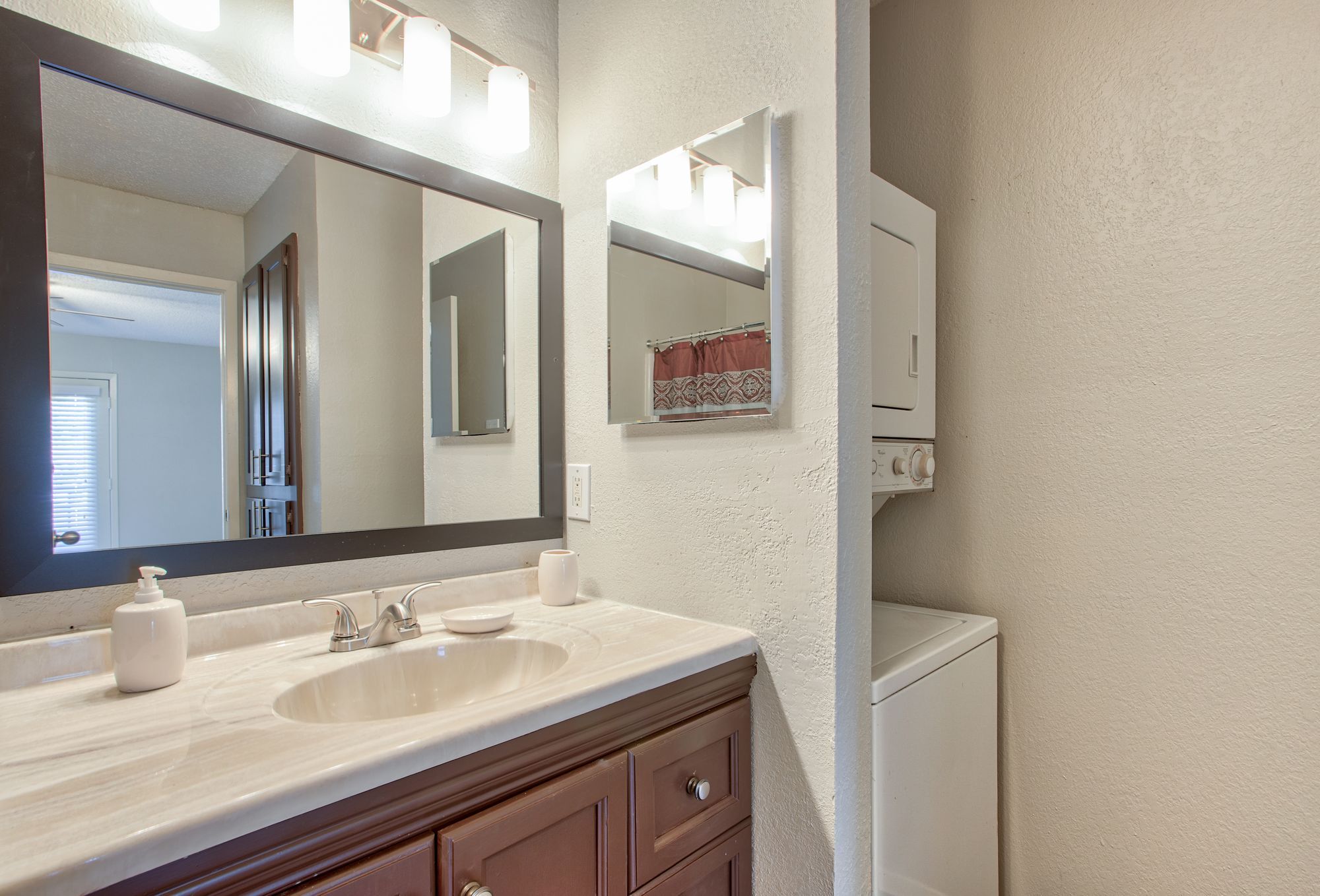 Arbors Of Burleson Image 4