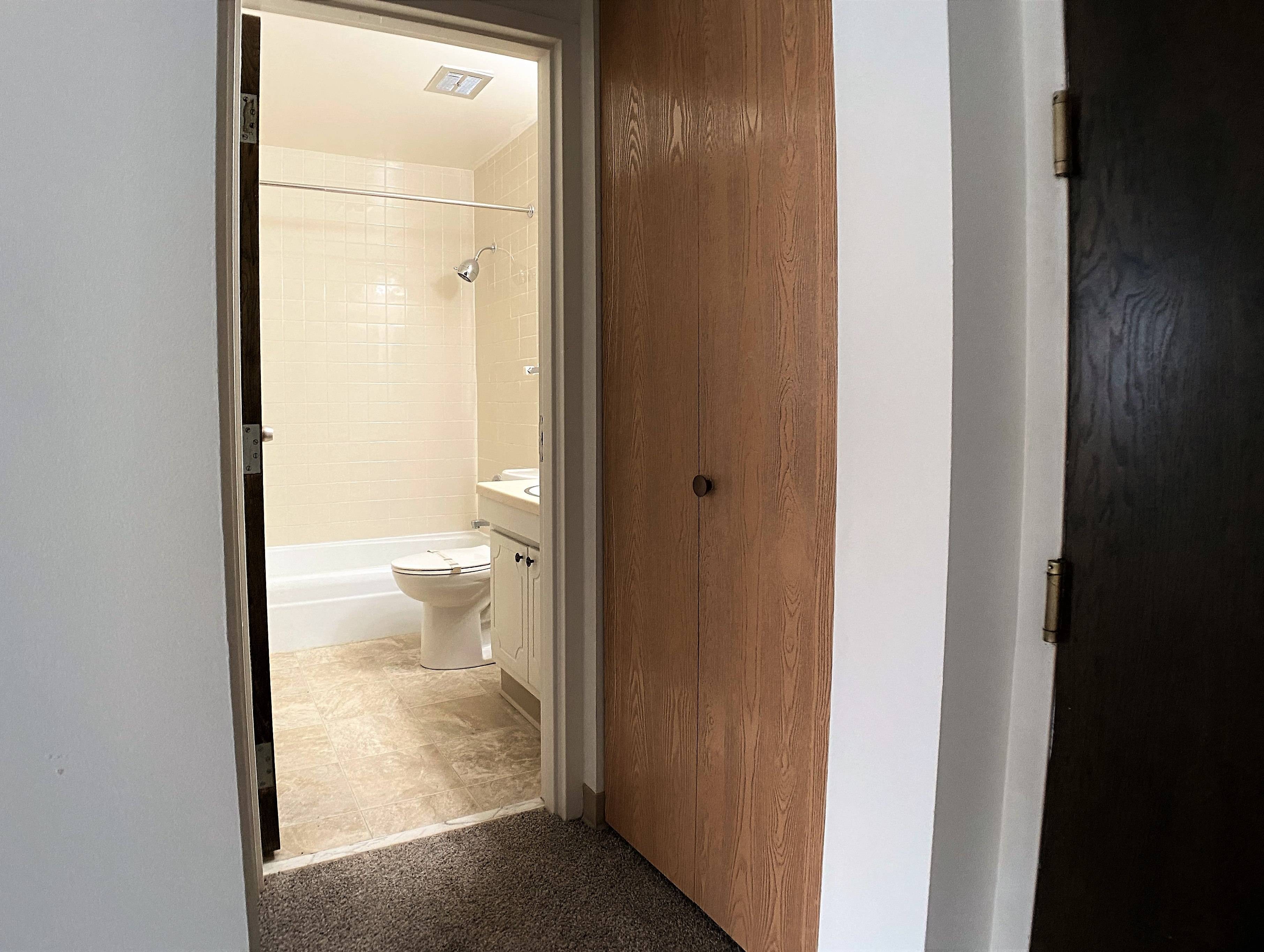 East River Plaza Image 11