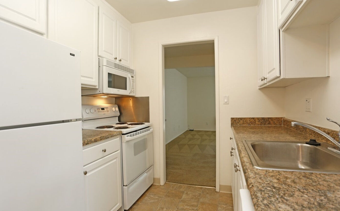 Roberts Lane Image 8