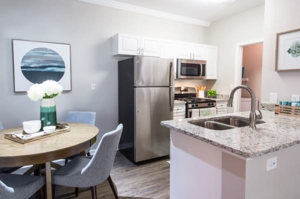 Mode at Owings Mills Image 4