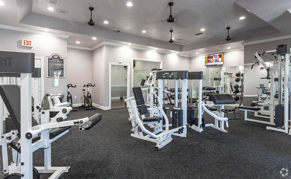 Heritage Estates – Center Square Image 13