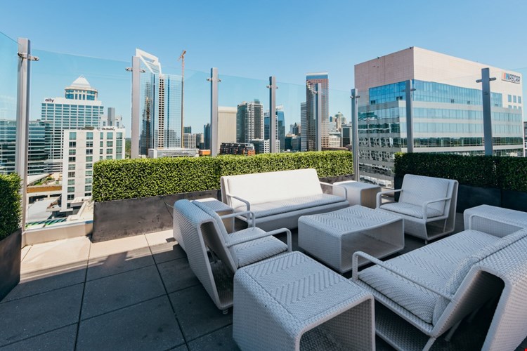 Uptown 550 on Brooklyn Image 10