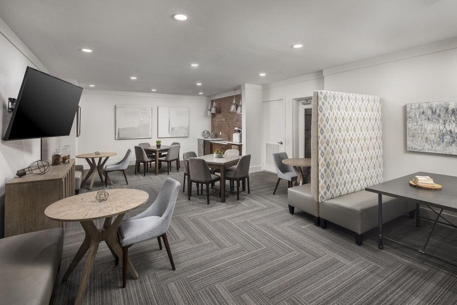 Camden Henderson Image 26