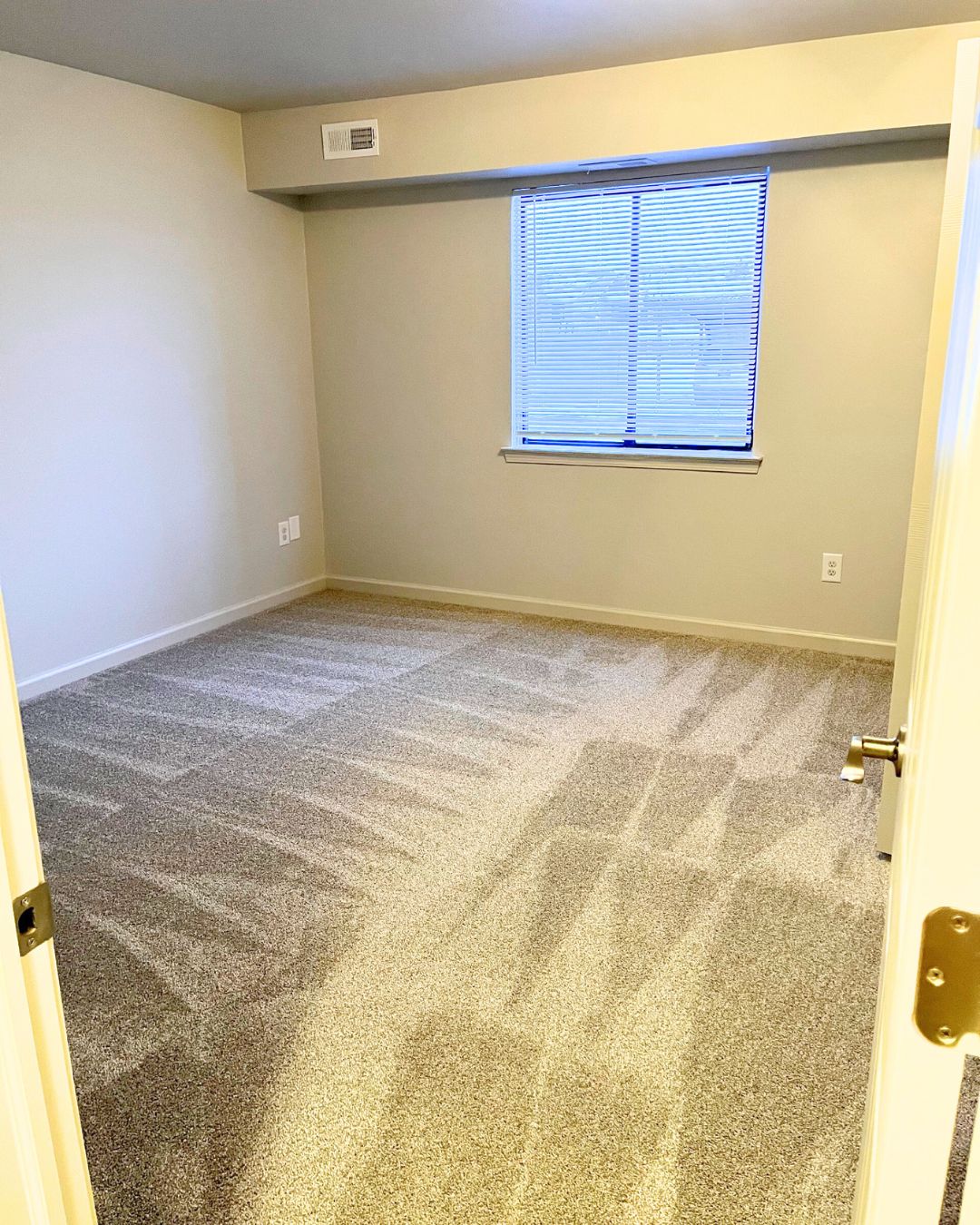 Three Oaks Apartments Image 23