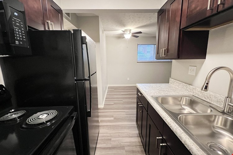 Crown Crossing Apartments Image 57