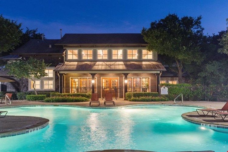 Highlands Hill Country Image 1