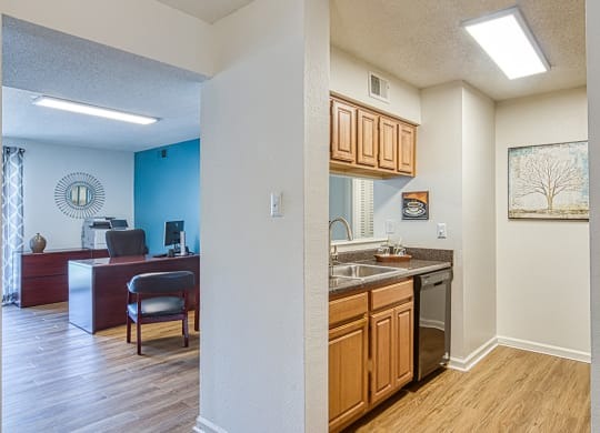 LakeRidge Square Image 15