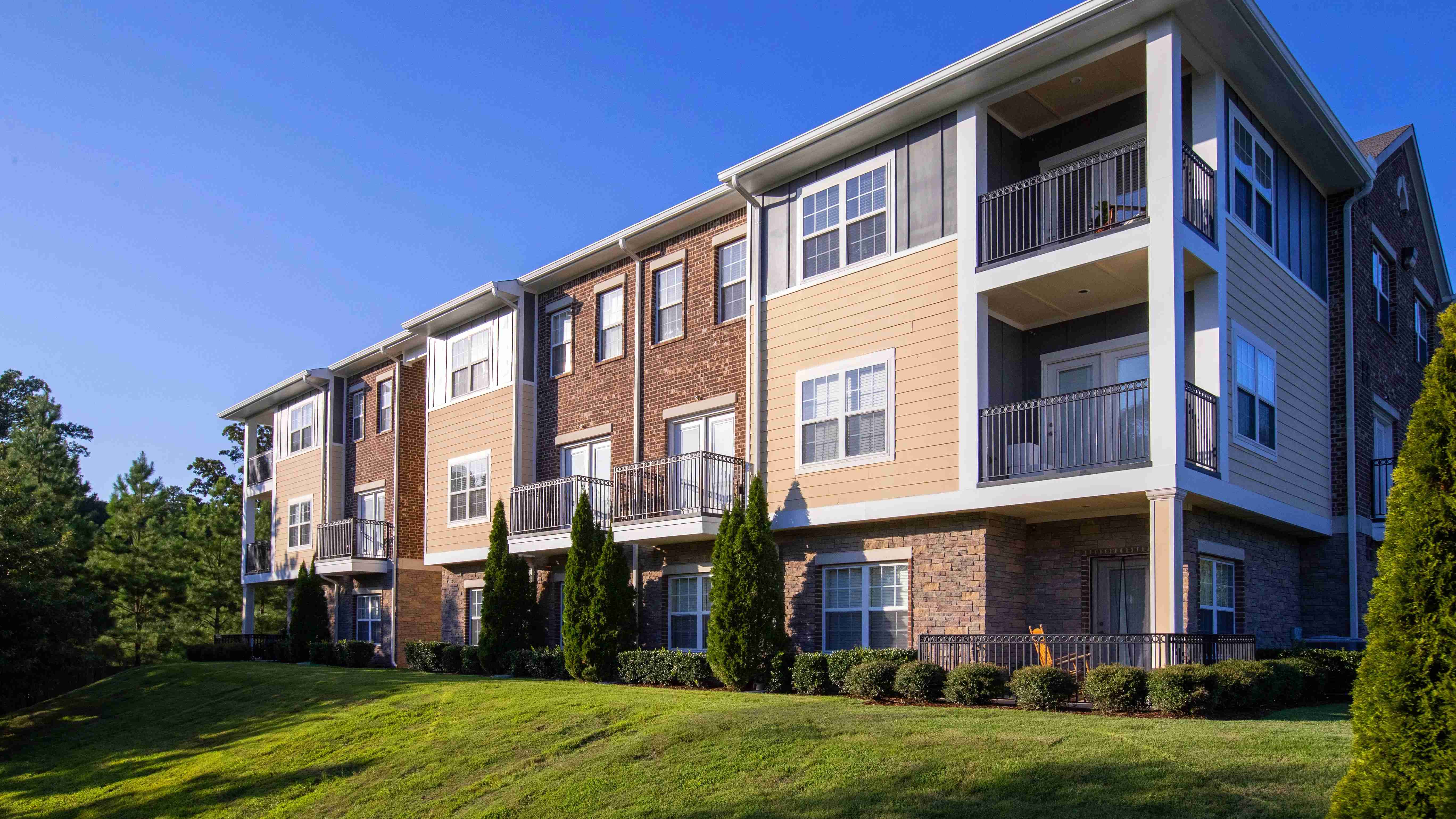 Uncover outdoor allure at Rowan Park with meticulous landscaping, revitalized exteriors, and private patios and balconies that redefine the art of living.