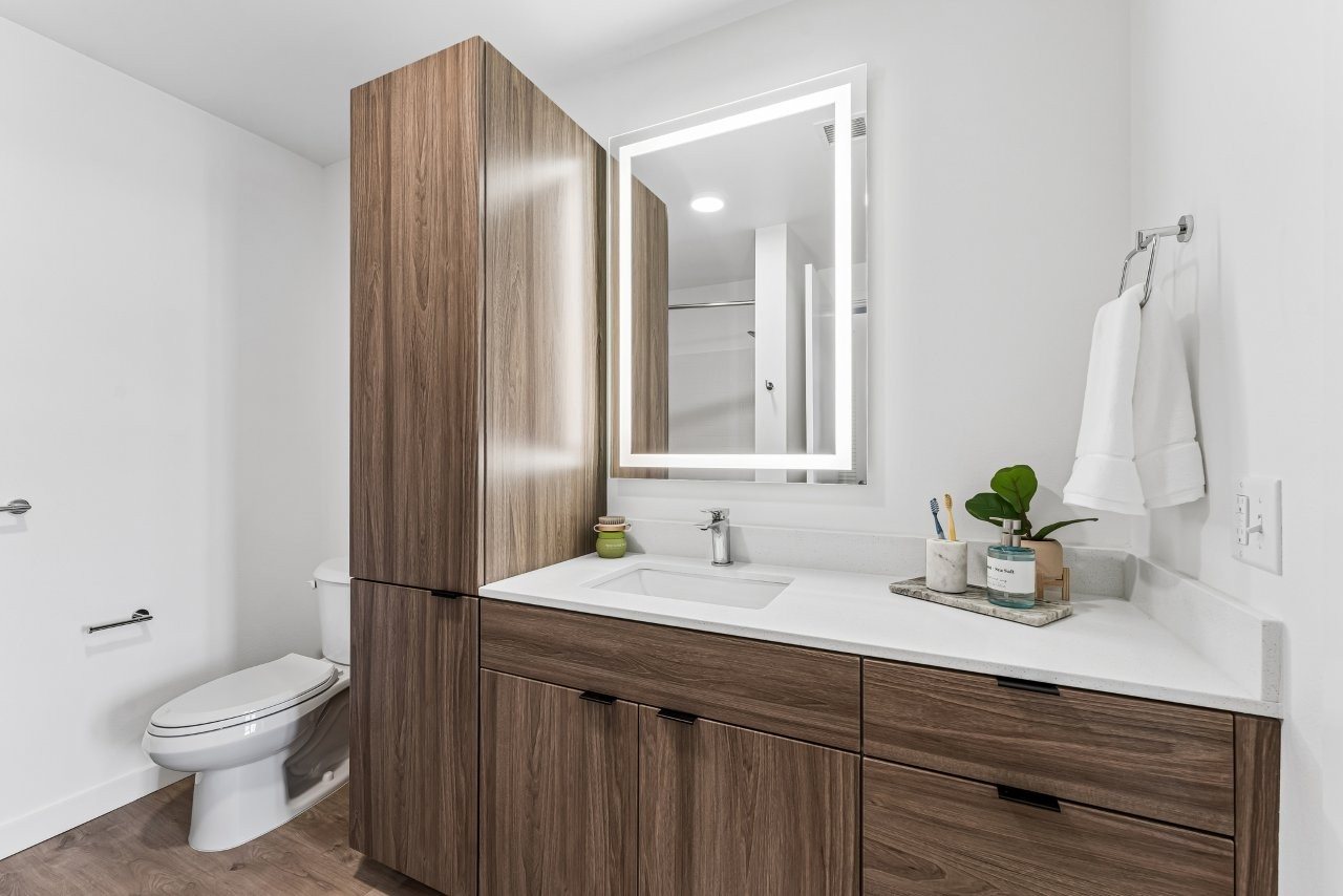 1x1 Bathroom