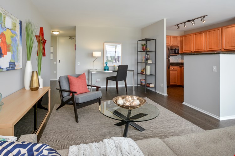 Newly renovated apartments on floors 4-18