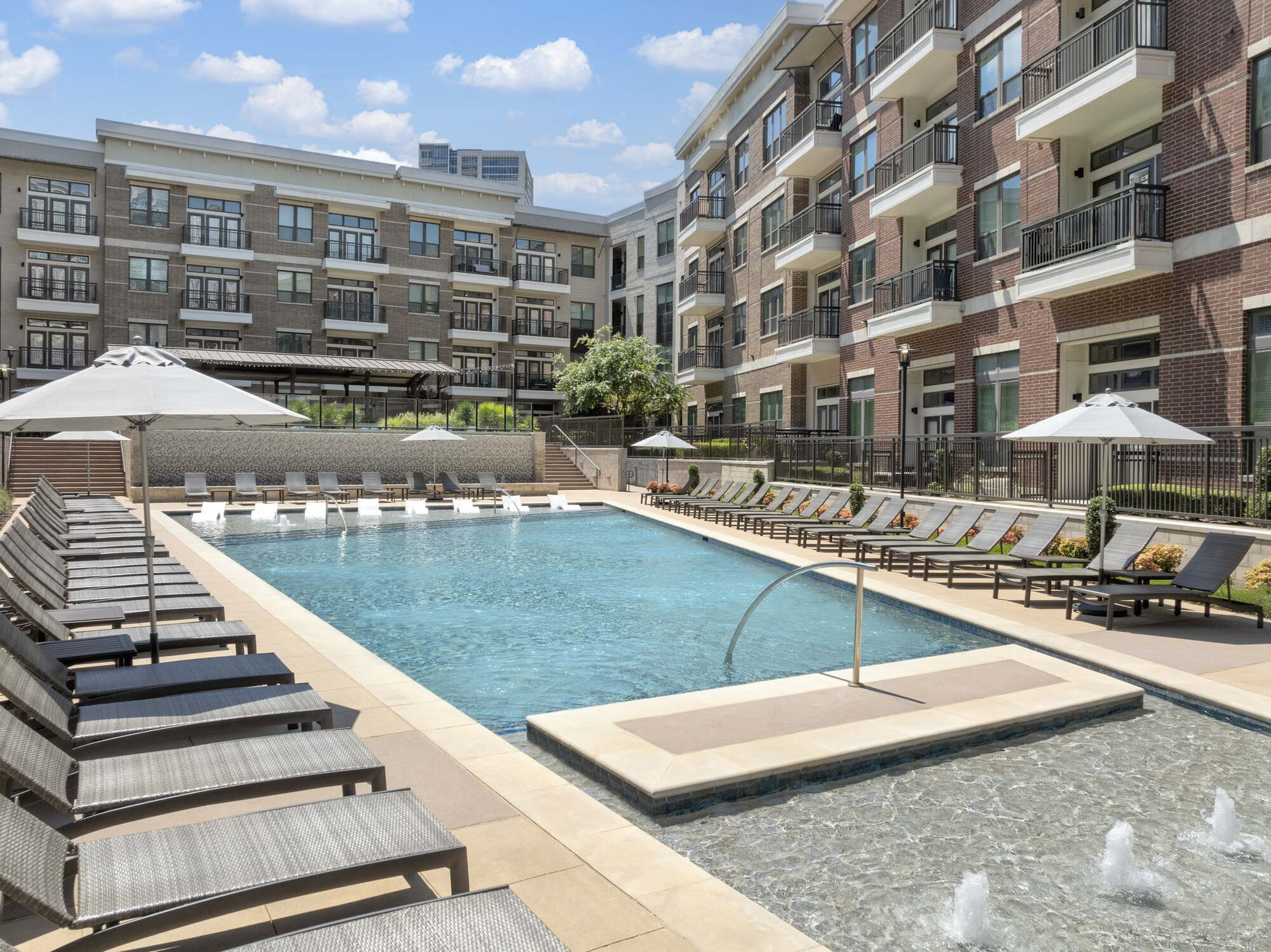 Camden Victory Park Image 20