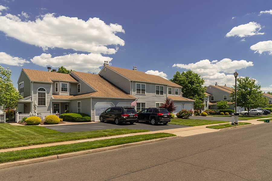 Rose Hollow, Yardley - (see pics & AVAIL)