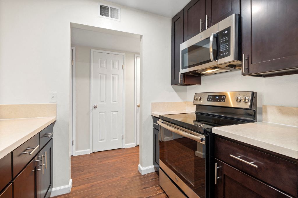 The Meadows at Westlake Village Image 37