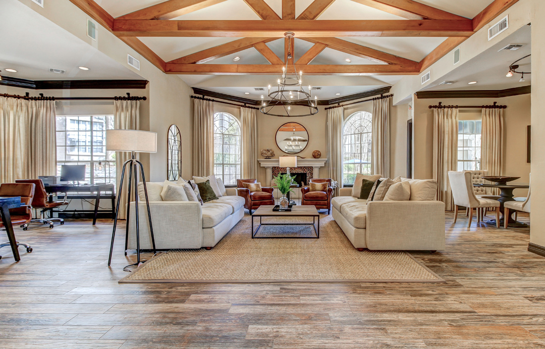 Colonnade   Image 11