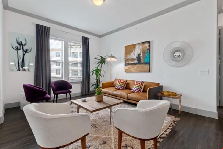 Reveal Skyline Image 14