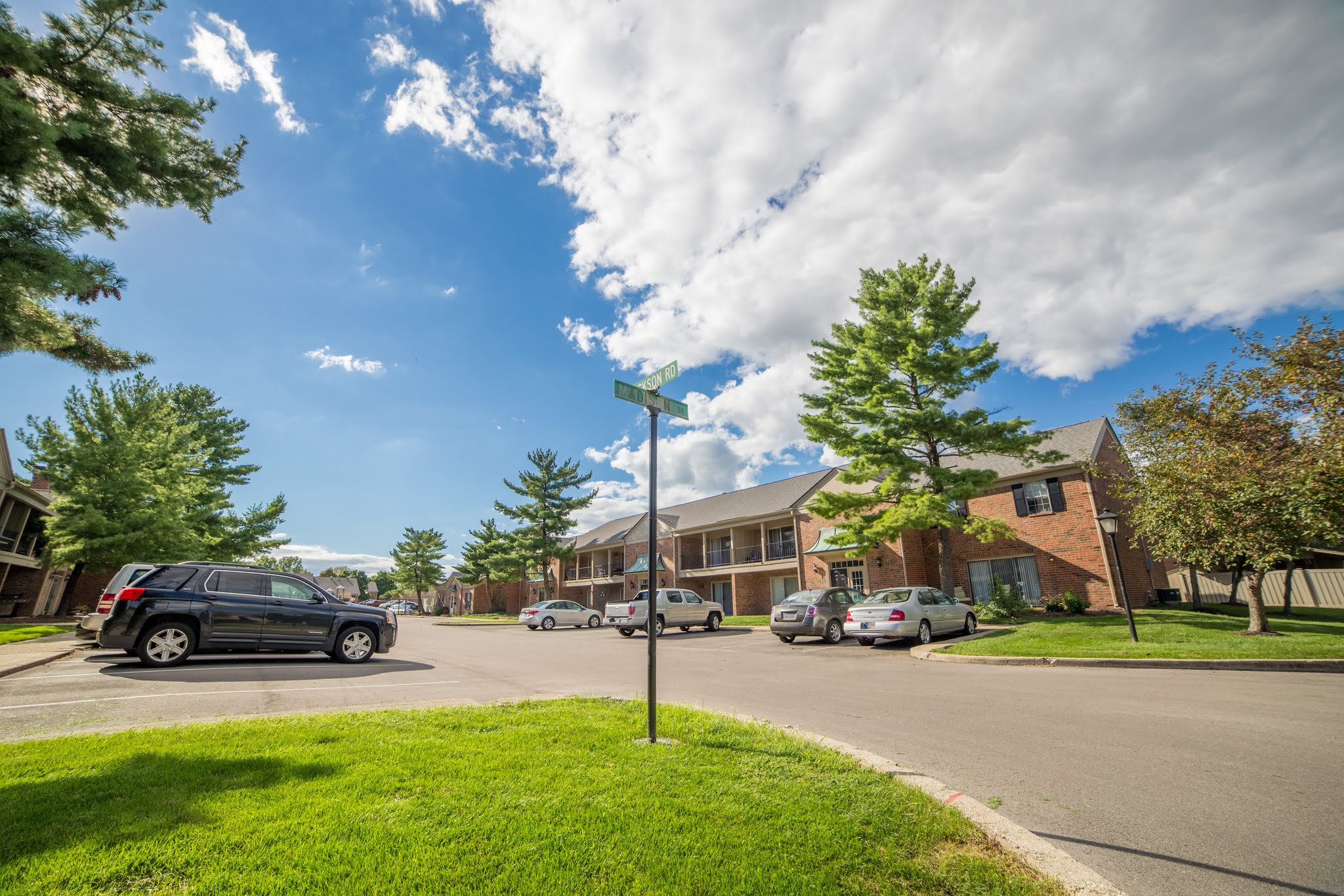 Governor Square Apartments