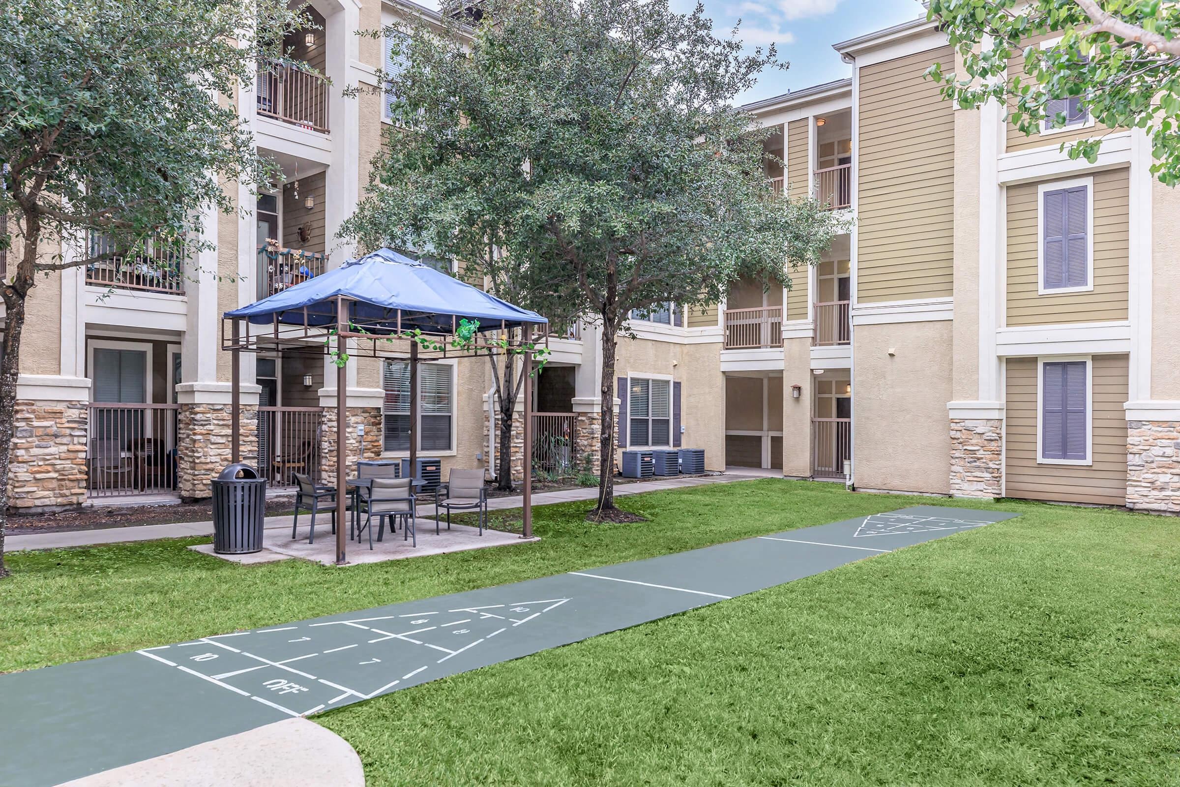 Palisades of Inwood Image 3