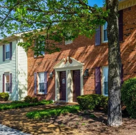 Charleston Hall Image 1