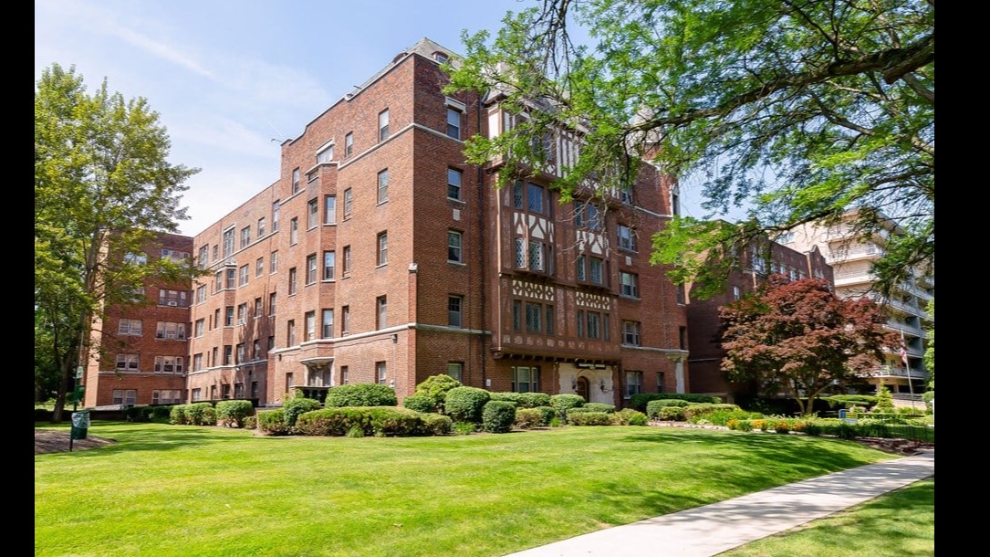 Hampton House Image 1