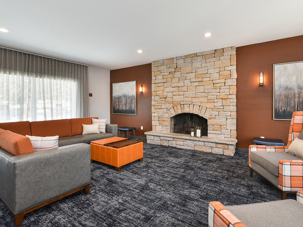 Pines of Burnsville Image 25