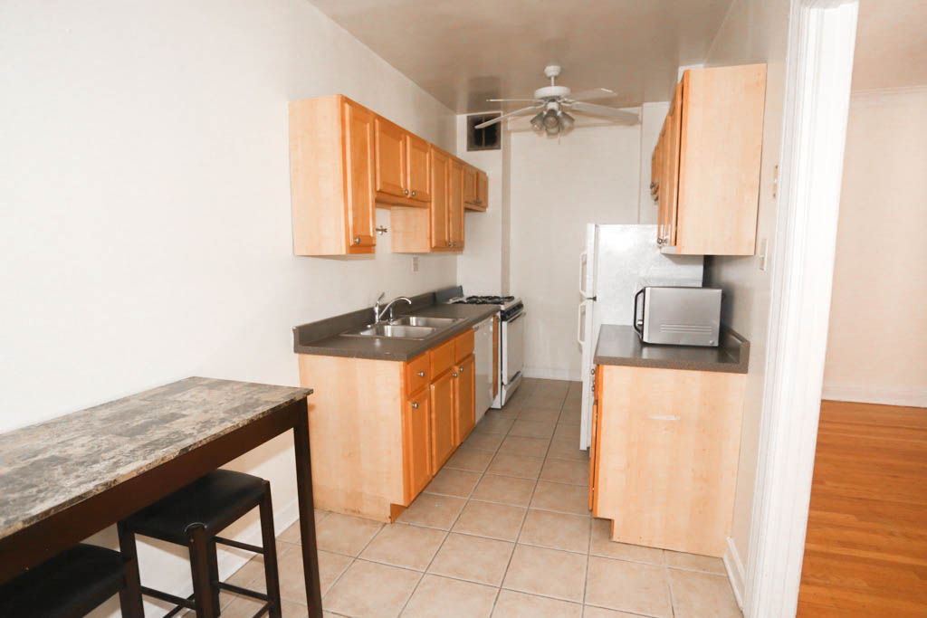 540 W. Briar Image 31