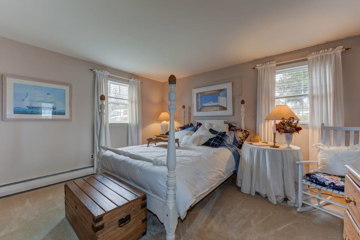 College Arms Apartments Image 8