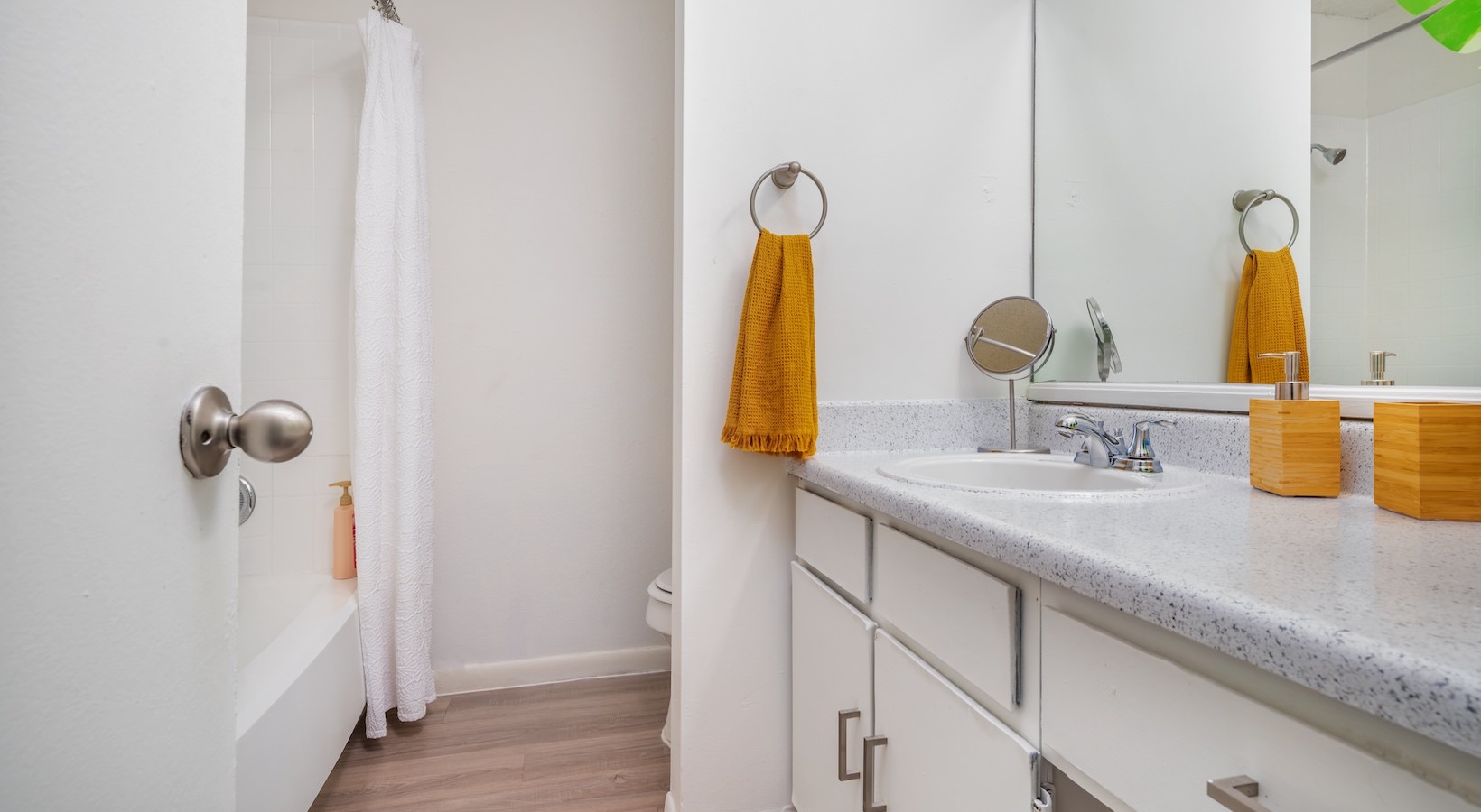 Reisdences at Medical Image 8