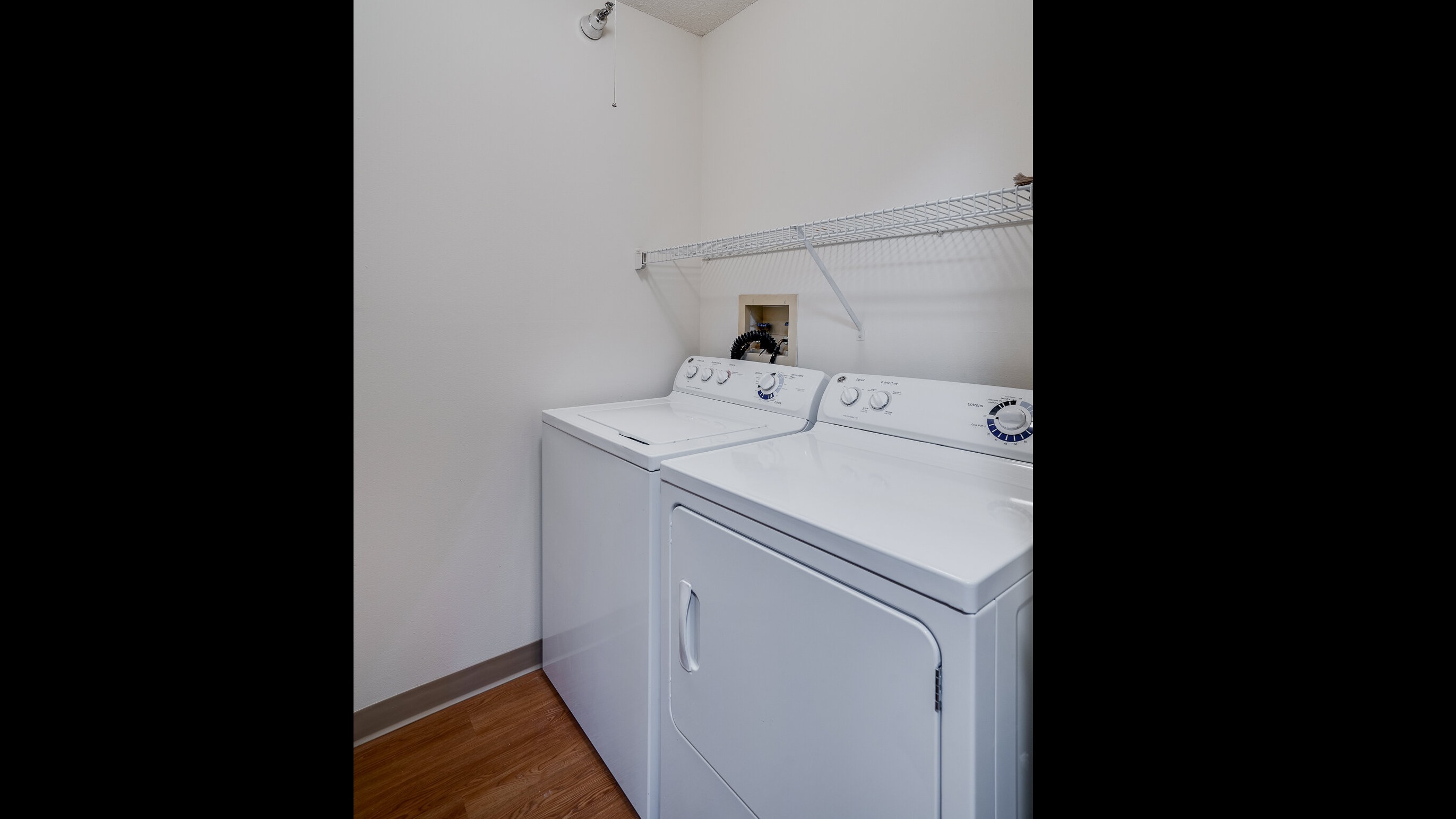 Laurel Village  Image 32