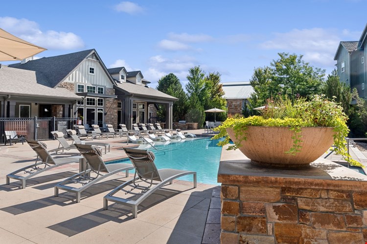 Berkshire Aspen Grove Image 25